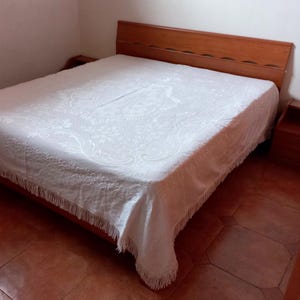 White Bedspread Antique Italian Piquet Brocade Bride Gift Bed Wedding Night Vintage Bedspread Bed Linen Bedding Bedroom Decor
