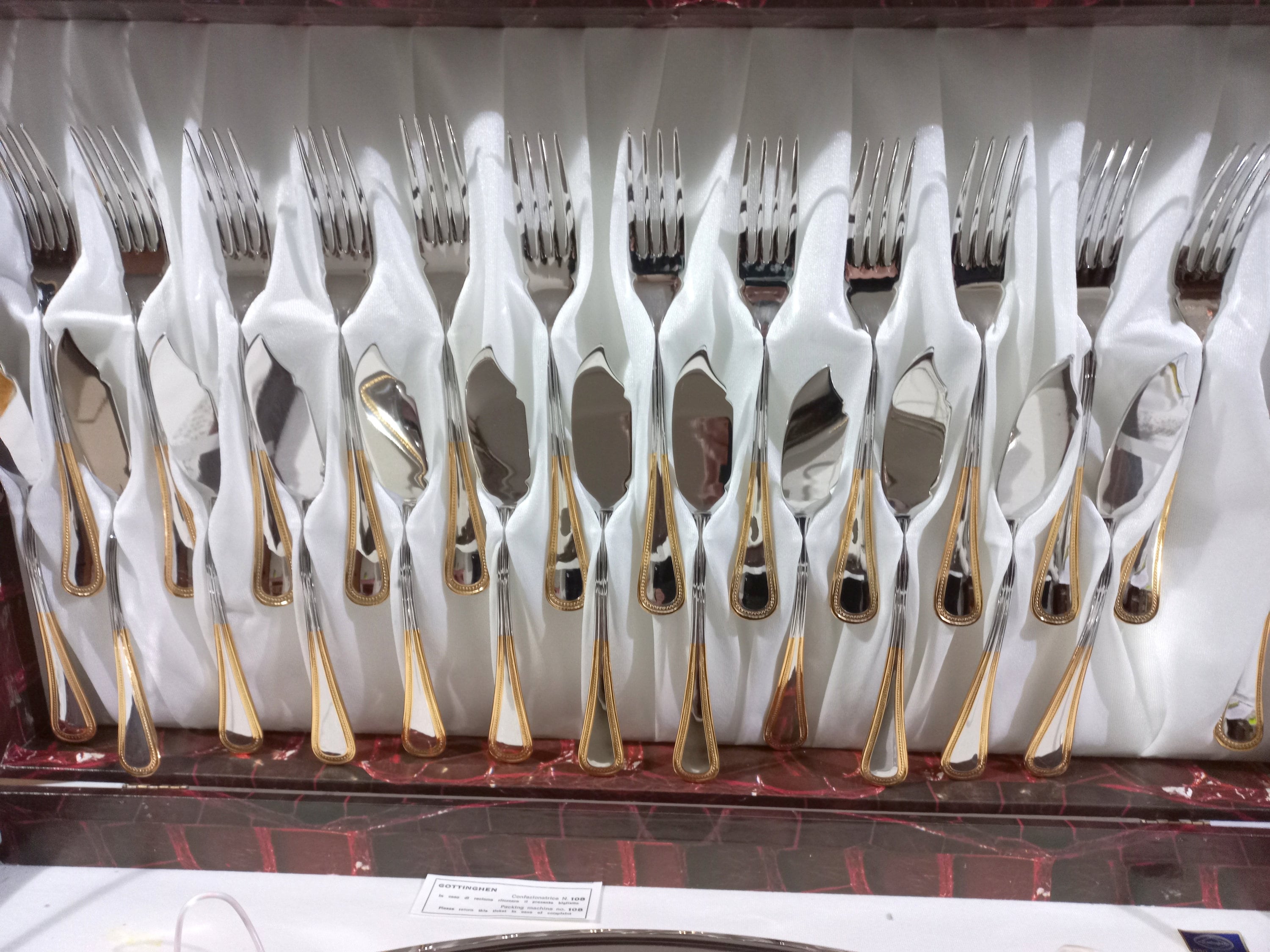 カトラリーセットGottinghen イタリア製　18/10　スプーン　24k Gottinghen Italy 14 pc 18/10 Stainless/24K Gold plated Cake
