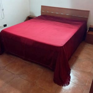 Simple Elegant Silk Satin Bedspread Burgundy Color Double Bedspread Christmas Decor Vintage Bedroom Vintage Decor Vintage Bedding Vintage