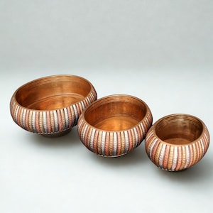 Juego de 3 macetas ovaladas tricolores vintage - Latón, cobre y plata martillados a mano - Macetas brutalistas de mediados de siglo de la década de 1970 - Juego apilable