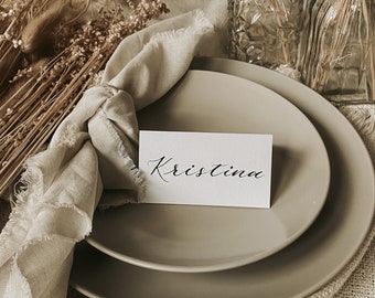 Platzkarten | Puderweiß | Namensschilder | Hochzeit | Individuell beschriftet | handgeschrieben | kalligrafiert | handbeschriftet | Weiß