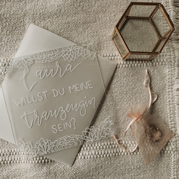 Trauzeugin Einladung Acrylschild | Personalisiert | Handbeschrieben | Weiße Schrift | Floral | Geschenk Trauzeugin | Hochzeit