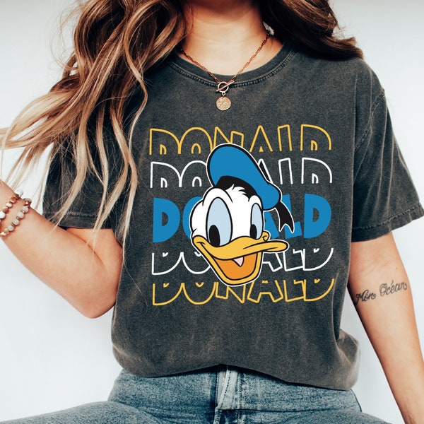 Comfort Colors® Cute Disney Donald duck and Friends  Magic Kingdom Holiday Trip Unisex T-shirt Family Birthday Gift Adult Kid Toddler Tee