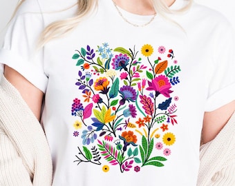 Vibrant Floral Art Colorful Botanical Design Graphic Tee Gift for Nature Lovers and Garden Enthusiasts