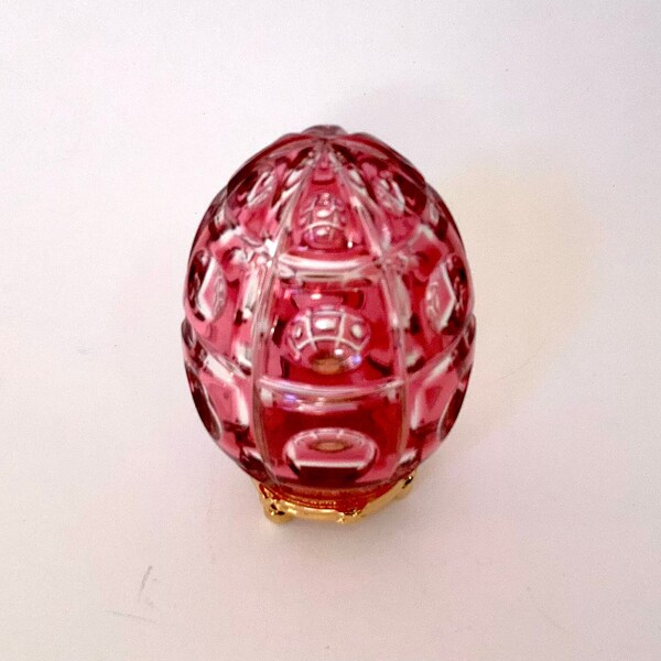 Faberge Cranberry Ruby Cut Etched Crystal Glass Egg Circles Squares Geometric Pattern Gold Base Collectible Glass Art Decor High Quality