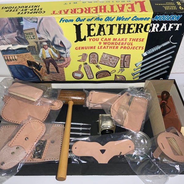 Tandy Leathercraft Genuine Leather deluxe craft kit 1960s brand new complete unused "from the old west" wallet keychains books San Antonio