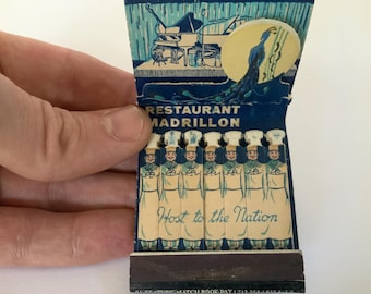 Scatola di fiammiferi con pavone e personale di cucina, chef, circa 1940, RISTORANTE MADRILLON VanceHoustonOrigami.com