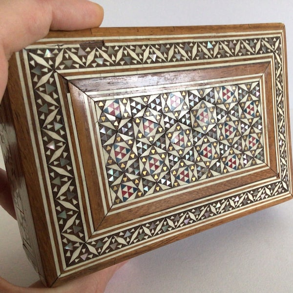 Mother of Pearl Mosaic Tile Antique Vintage Wood Storage Trinket Box Mosaics Inlay Intricate Patterns Circles Decorative Wooden Box Boxes