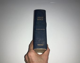 Bibbia OXFORD, edizione pellegrina, copertina in pelle blu con dorature complete, Antico Testamento, Nuovo Testamento, ottime condizioni.