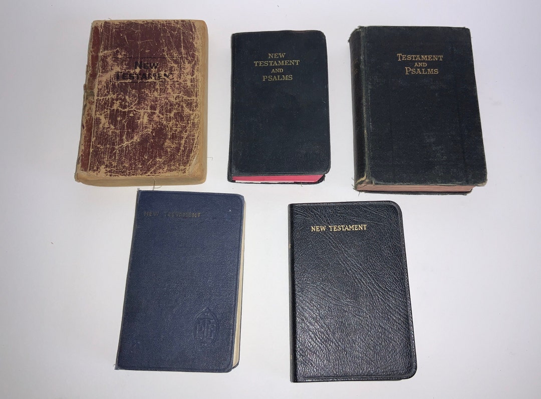 Illustrated Holy Bible Lot of Pocket Bibles Gilded Decorative American
