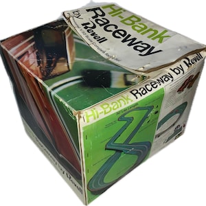 Revell Hi Bank Raceway Slot Car Set Deluxe XL Quality 1/32 scale Cougar GTE and Firebird 400 Complete Set original Square Cube Box version