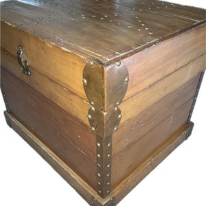 Civil War Era Humidor antique Insulator Box Brass Wood Trunk Chest decorative brads pentagon star handmade beautiful quality heavy XXL Large