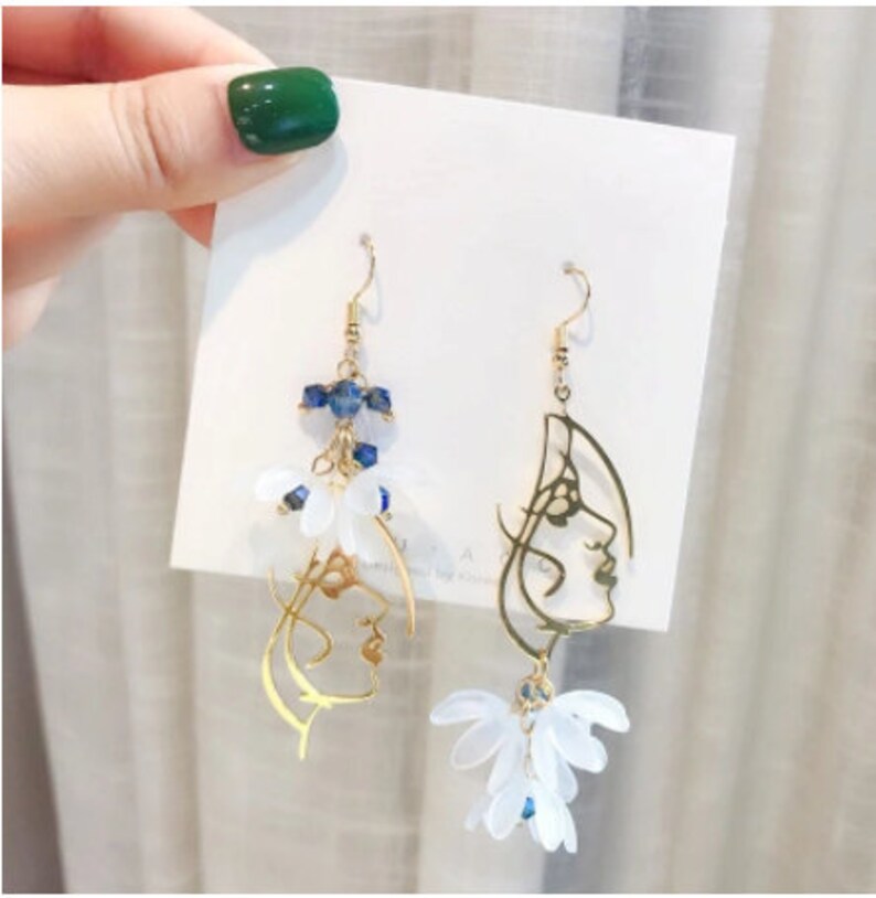 Face earrings Abstract Face Flower Petal Long and Small Earrings