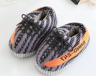 yeezy shoe slippers