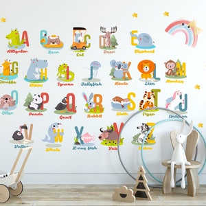子供部屋用の気まぐれな ABC アルファベット動物壁デカール - アルファベット学習に最適なギフト - BR109