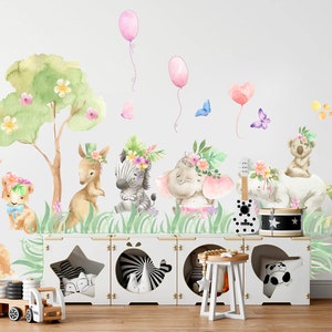 Naklejka ścienna Jungle Baby Animals - Radosny kwiatowy raj - BR131