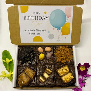 Regalo de brownie de cumpleaños con buzón postal personalizado: brownies rellenos de triple chocolate, cumpleaños, Pascua, Día de la Madre, buena suerte, gracias.