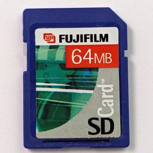 Tarjeta de memoria SD Fujifilm vintage de 64 MB de alta calidad para cámaras y dispositivos antiguos