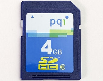 古いカメラ用の希少なビンテージ SanDisk SD カード 2GB クラス 2 
