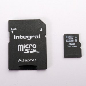 Adaptador MicroSD Integral vintage + Tarjeta de memoria MicroSDHC de 4 GB - Fabricado en Taiwán