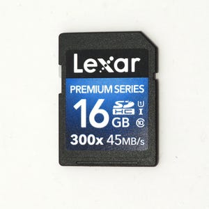 Bella scheda di memoria vintage Lexar Premium Series da 16 GB SDHC Classe 10 SD Card 300x per vecchie fotocamere digitali
