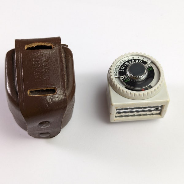 Rare Vintage Voigtlander Hot Shoe Mini Light Meter W/Selenium Cells (Depleted) + Leather Case - Germany