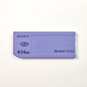 Sony Memory Stick 64 MB | Minneskort | 64 MB-kort | Kort för digitalkameror | Vintageminneskort | Äkta | Tillverkat i Japan