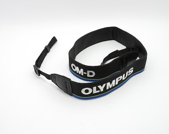 Bella tracolla vintage Olympus E-M1 Mark II OM-D da 37 mm di larghezza, nera con testo bianco
