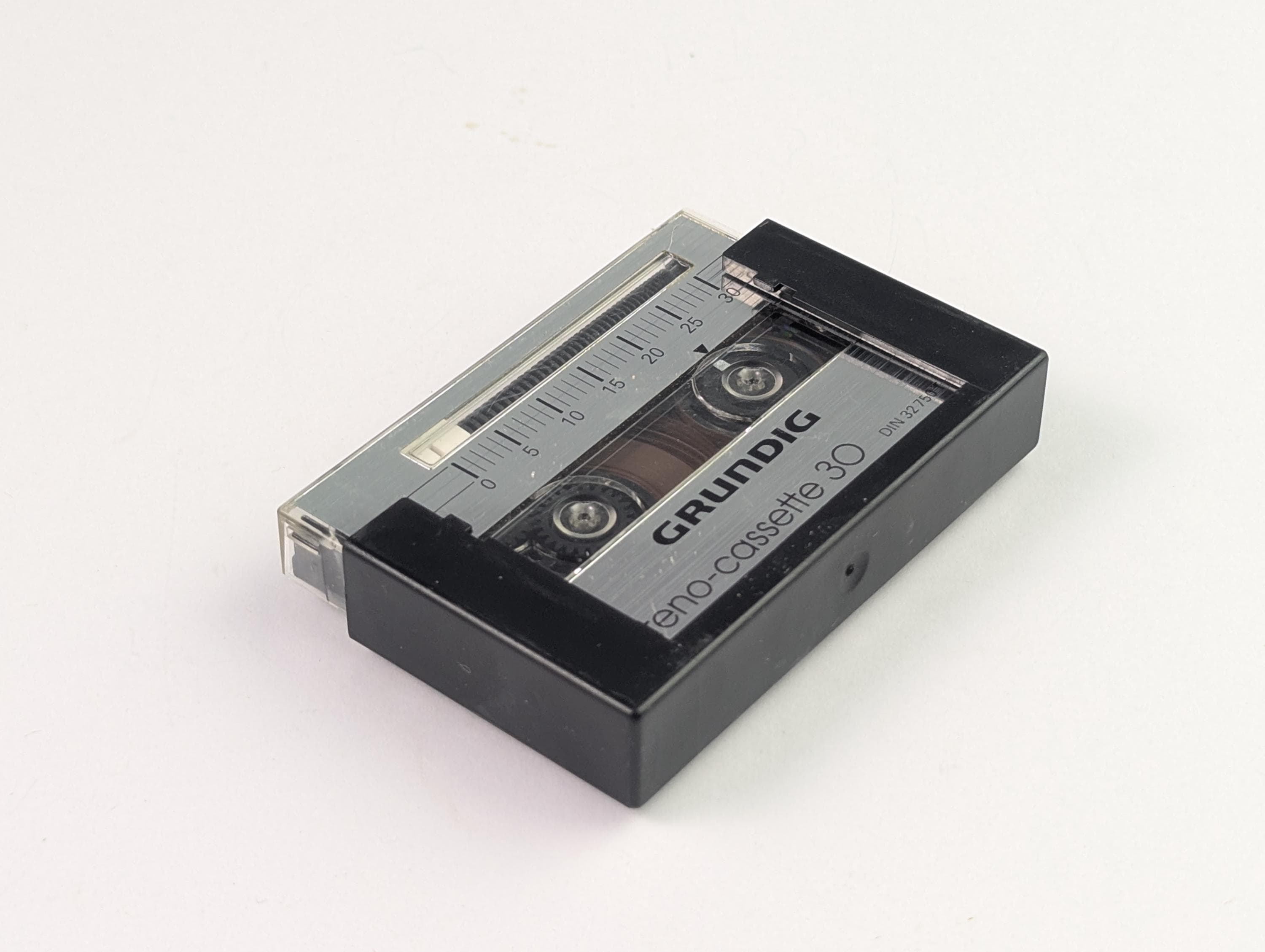 Grundig SH 10 au meilleur prix sur