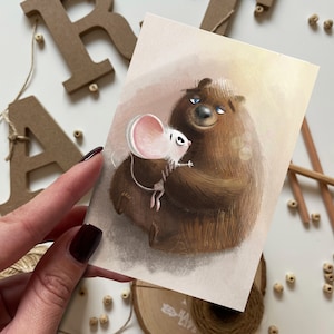Postal de oso y ratón | Postal, Tarjeta de felicitación, Postal de verano, Postal de feliz cumpleaños, Postales de animales, Tarjeta de felicitación