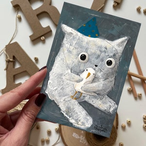Cartolina con gatto e uccello | Cartolina, Biglietto d'auguri, Cartolina estiva, Cartolina di buon compleanno, Cartoline di animali, Cartoline della foresta
