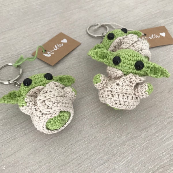 Keychain - crocheted Baby Alien/ the child