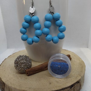 Dangling earrings