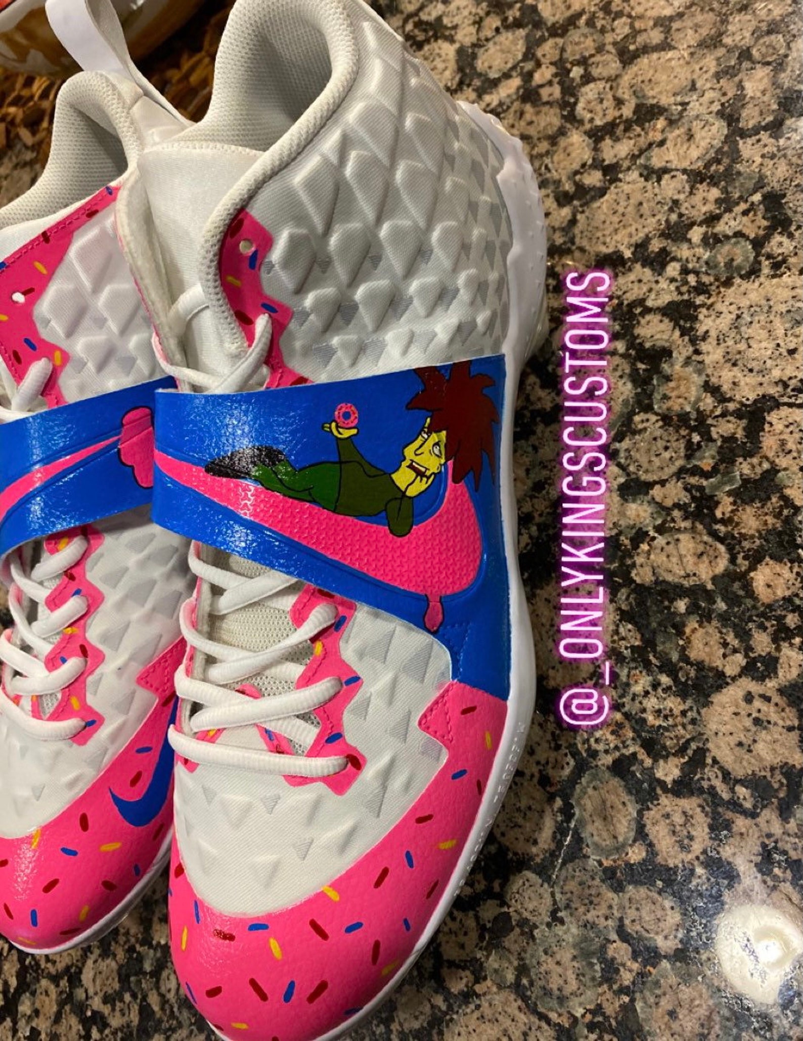 coolest custom baseball cleats