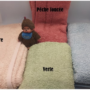 Sortie de bain / Drap de bain / Cape de bain bébé personnalisée et décorée Idée cadeau naissance personnalisé Baby shower-gender reveal zdjęcie 2