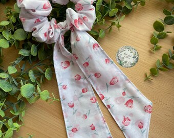Floral Cotton Scrunchie with Detachable Tail Scarf