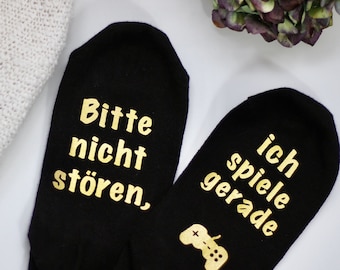 Please do not disturb, I'm playing a game - Gaming socks - Gamer gift - Socks with slogan - Video game merch - Gift idea for a friend