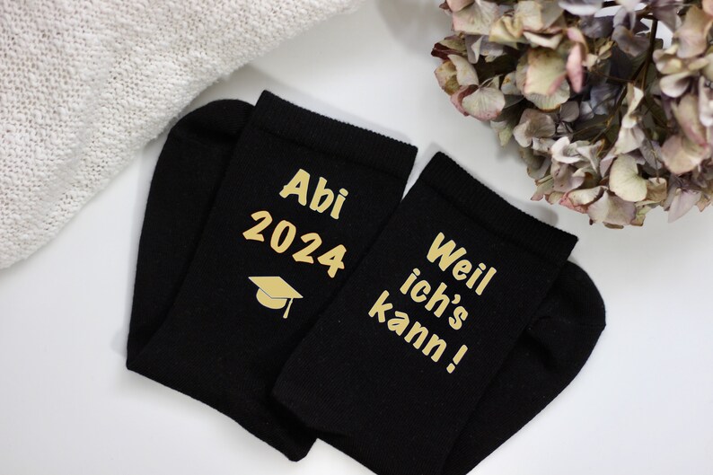 Abi 2024 geschafft Strümpfe Weil ich es kann Glückssocken Abitur Geschenk Bild 6