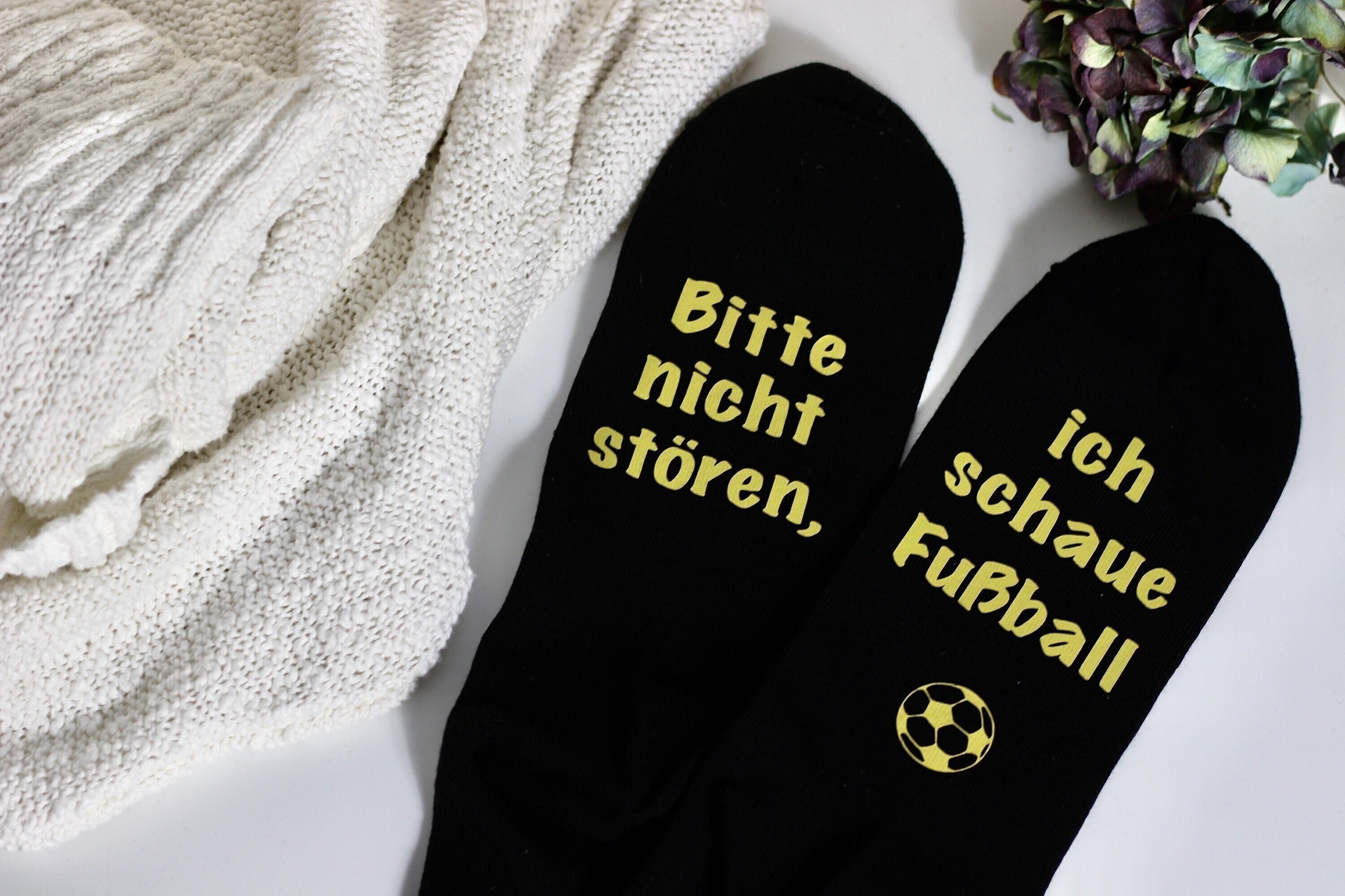 BHGWR Fußball Geschenke Für Männer Socken Mit Spruch Bitte Nicht Stören Ich Schaue Fussball Geschenk Zum Geburtstag, Baumwollsocken Weihnachtsgeschenke Für Männer Teenager Jungen (Baumwolle, Grey