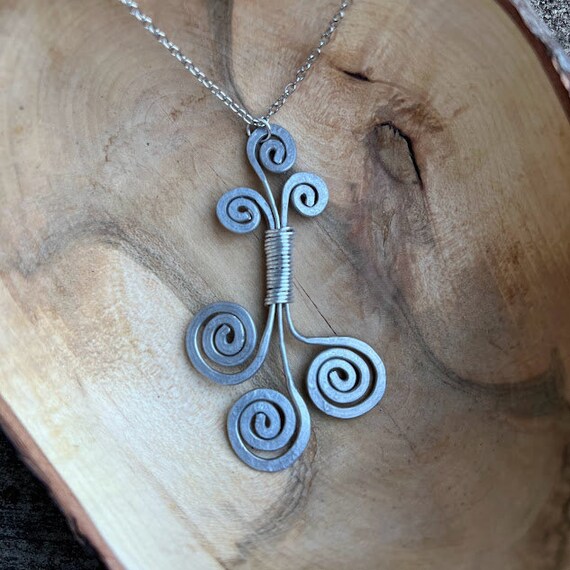 Sculpted Swirlscape Necklace
