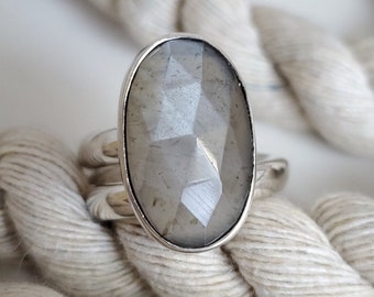 Gray moonstone ring, 950 sterling silver, handmade, adjustable ring, unisex ring, moonstone ring, statement ring, gift.