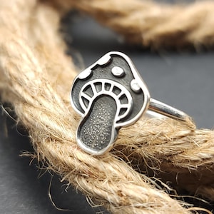 Mushroom ring, 925 sterling silver, handmade, adjustable ring, unisex ring, gift.