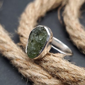 Moldavite ring, 925 sterling silver, handmade, statement ring, unisex ring, gift.
