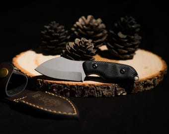 Handmade Hunting Knife: 4116 Stainless Steel Blade, Walnut Handle, Leather Sheath