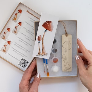 Paint your own bookmark mushroom kit, DIY bookmark painting kit fungi, Bookmark making supply kit, Art and craft activity for adult, DIY