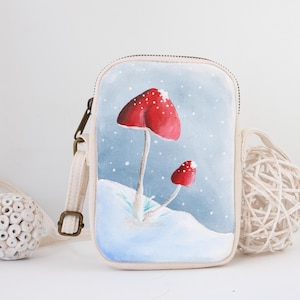 Crossbody bag hand bemalt mit Pilz Roter Pilz im Schnee Cross body Handy Geldbörse Kleine rechteckige Umhängetasche jugendlich Handytasche