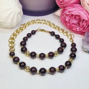 Natural Garnet Necklace and Bracelet, Beaded Garnet Jewelry Set, Gold Garnet Necklace, Red Stone Garnet Crystal Bracelet January Birthstone