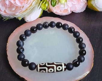 Tibetan Dzi 9 Eyes Bracelet, Black Agate Matte and Glossy 8mm beads, Protection Amulet, Black Stone Bracelet, Agate Jewelry, May Birthstone