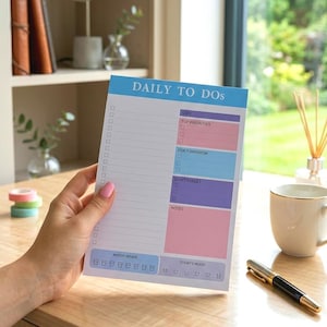 Daily To Do List Notepad 52 Pages, Minimal Desk Planner, Productivity Pad, Mood & Water Tracker, Blue Aesthetic Planner, Organizer List