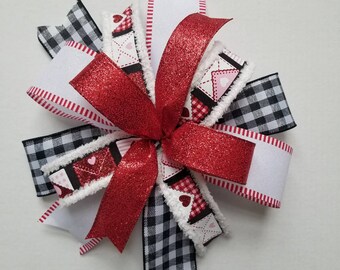 Patterned Hearts Valentines Day Wreath Bow in 2 Size Options 